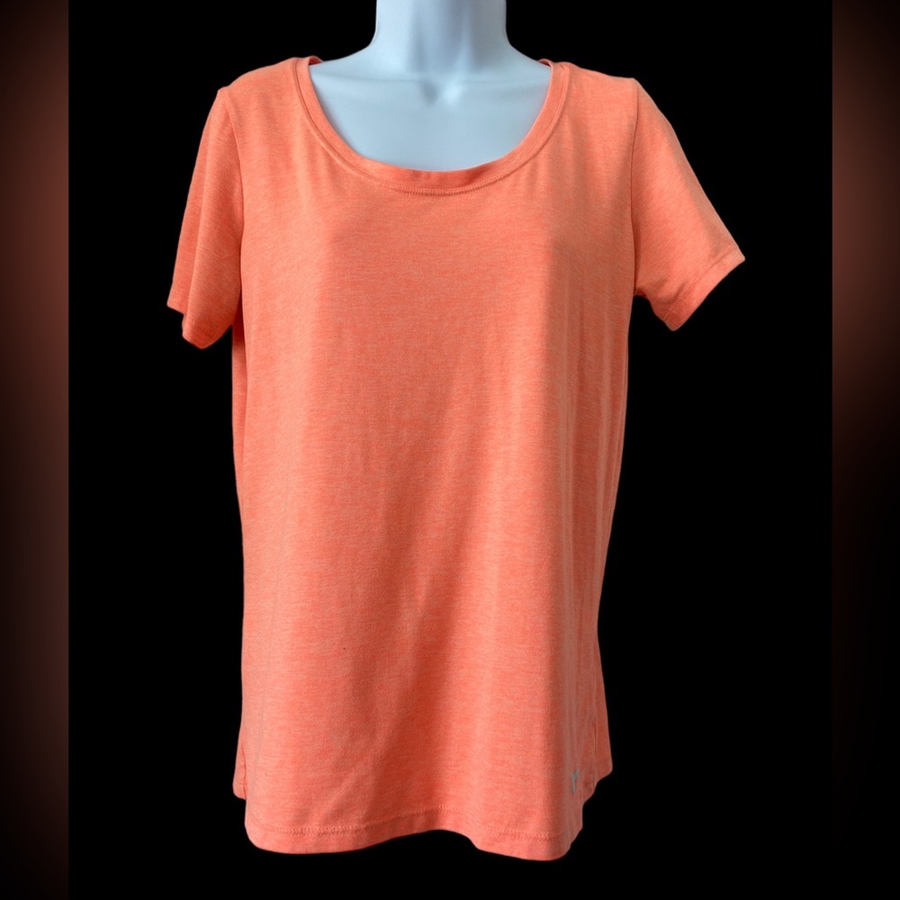 Nike dri-fit size medium